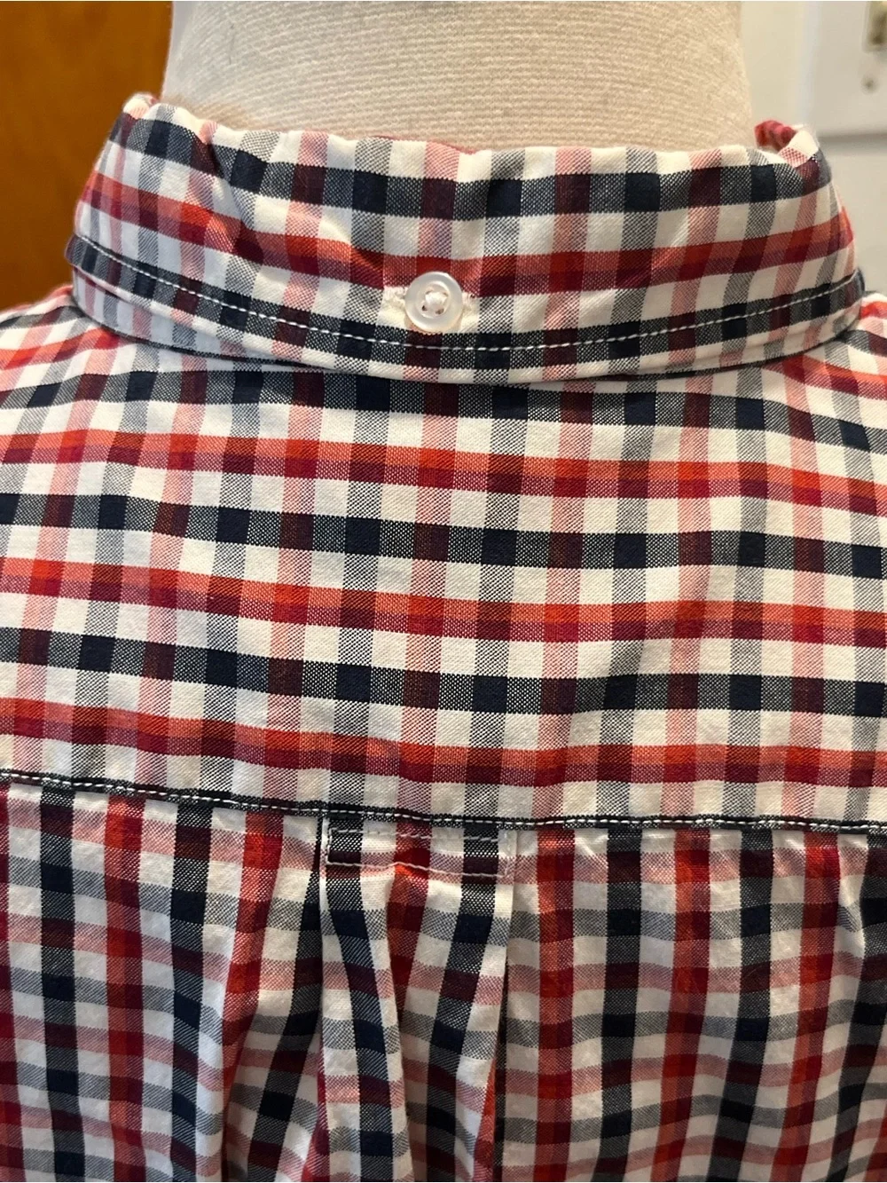 Banana Republic Men's Grant Fit Dress Shirt Plaid Check Size M Red Black Cotton